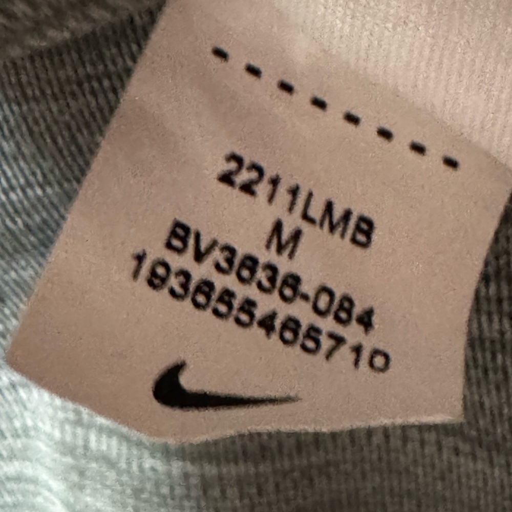 Nike Sports Bra Medium - Picture 4 of 4